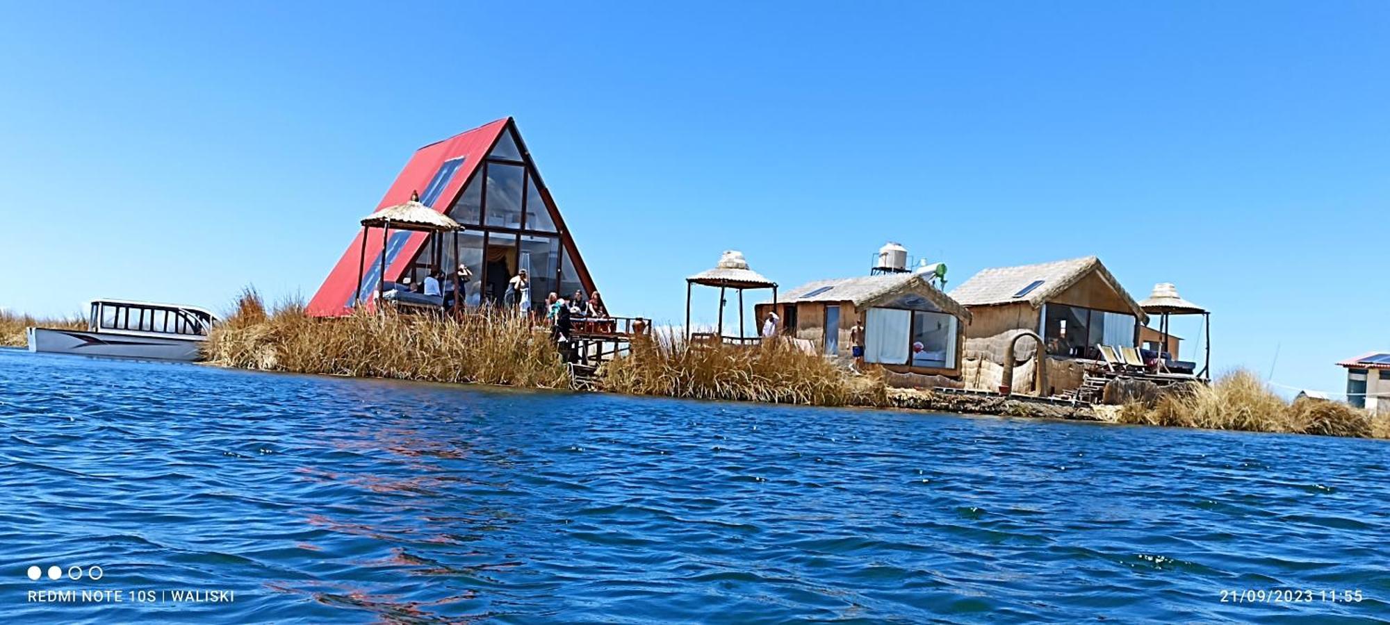 Uros Waliski Lodge Puno Bilik gambar