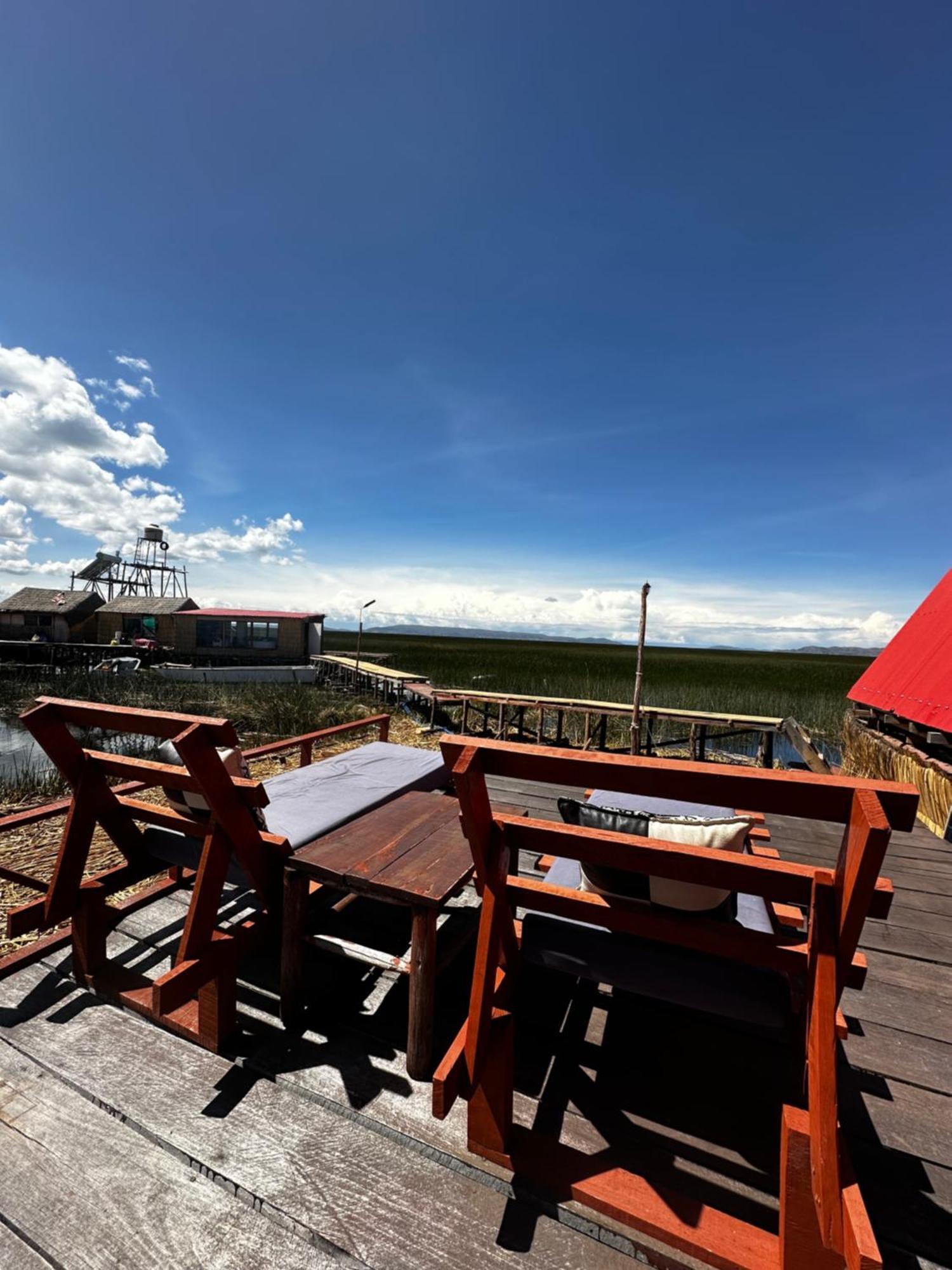 Uros Waliski Lodge Puno Luaran gambar