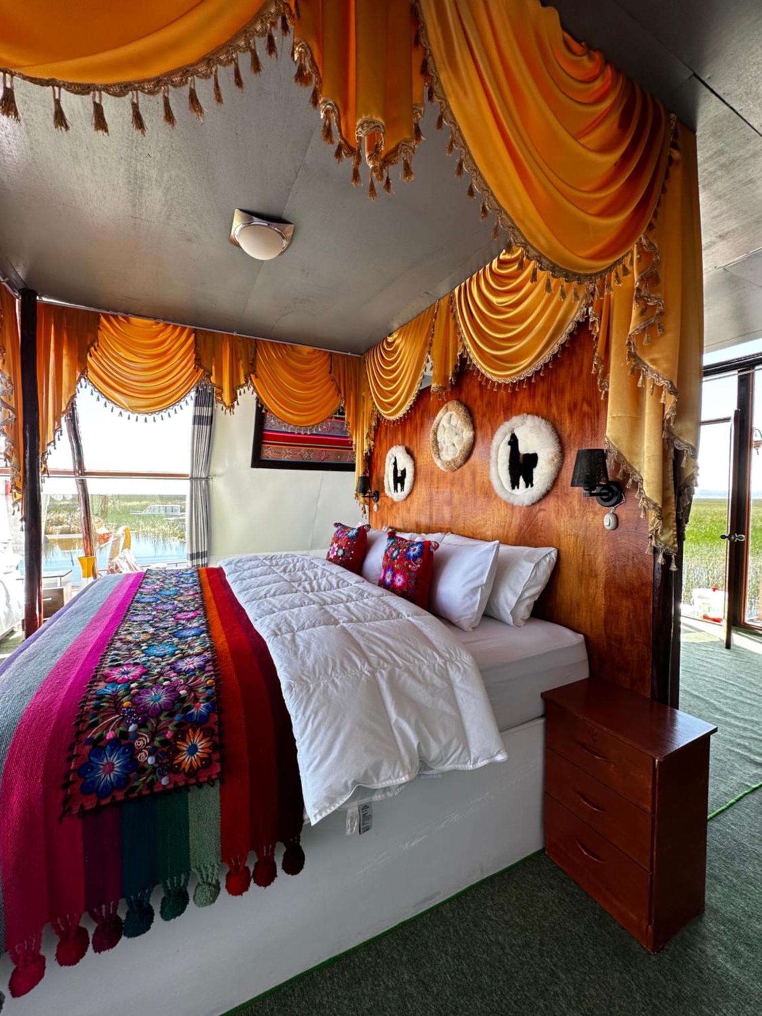 Uros Waliski Lodge Puno Luaran gambar